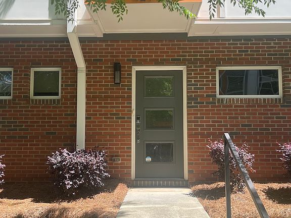 2nd image of 421 Southend Crossing Ln