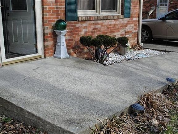 3rd image of 103 Farmers Ln
