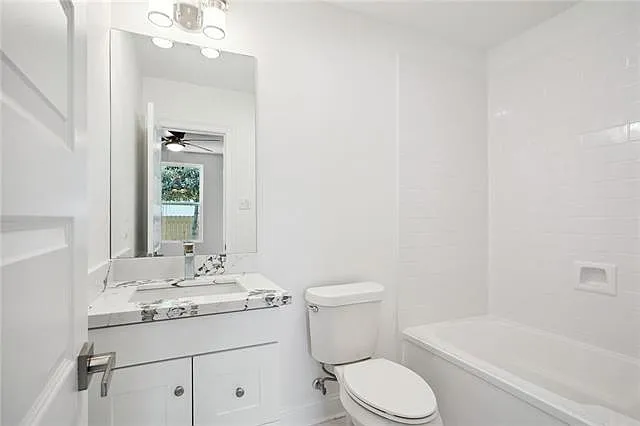 43 Labarre Pl — Photo 10