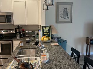 8444 Pine River Rd, Tampa, FL 33637