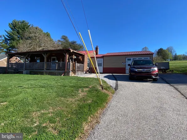 230 W Ore St, Seven Valleys, PA 17360