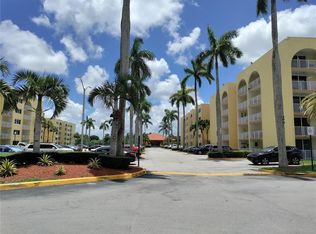 7000 NW 186th St APT 4-325, Hialeah, FL 33015
