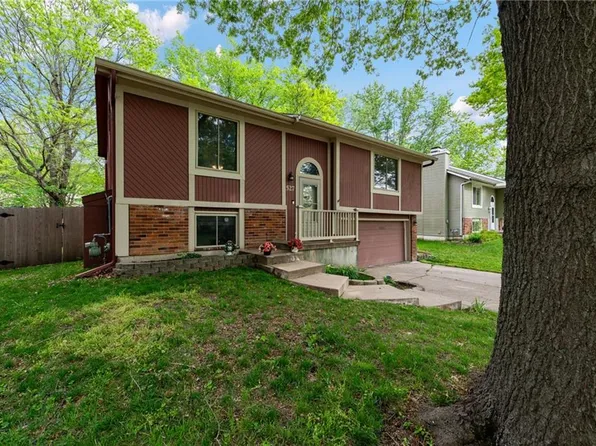 527 Buena Vista Dr, Belton, MO 64012