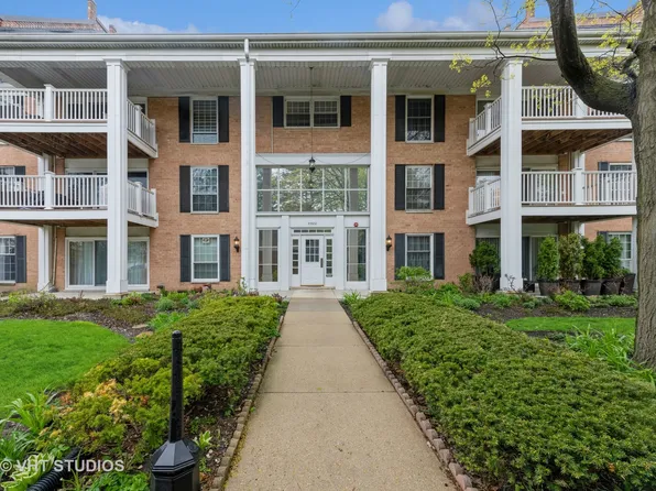 5500 Carriageway Dr APT 214, Rolling Meadows, IL 60008