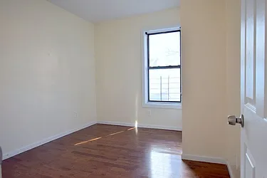 Rented by Uptown Flats LLC