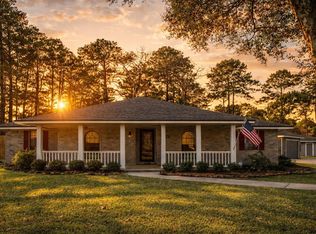 2102 Candy St, Pinehurst, TX 77362