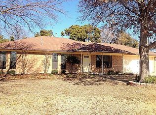 611 W Camp Wisdom Rd, Duncanville, TX 75116