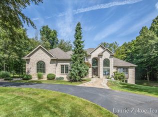 13875 Northpointe Dr, Grand Rapids, MI 49534
