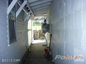 covered sidewalk