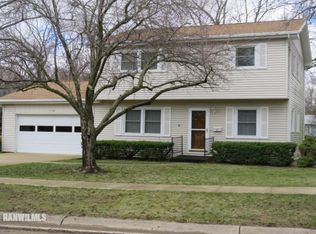 1746 Wood St, Freeport, IL 61032