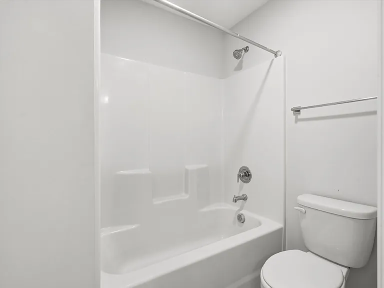 8646 Windsor Hill Blvd — Photo 39
