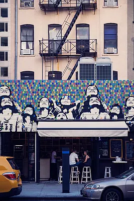 Rented by REAL New York | media 23