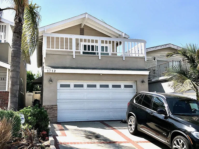 1712 Van Horne Ln — Photo 1