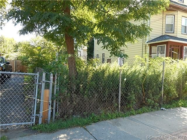 2nd image of 1448-1452 Stratford Ave