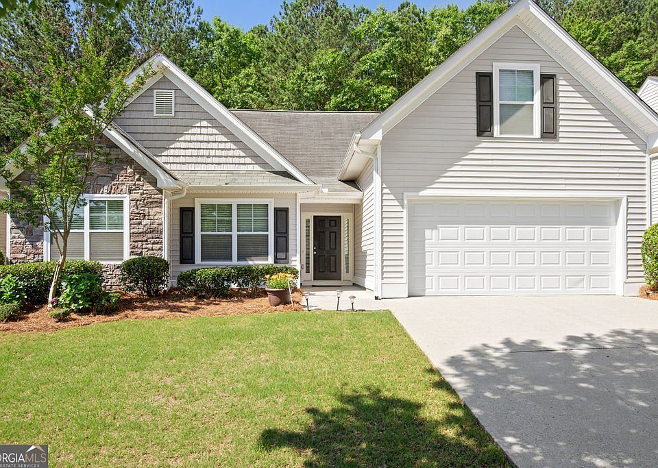 1st image of 3935 Pine Village Pl