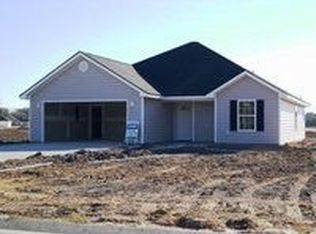 176 Parrish Loop, Hinesville, GA 31313