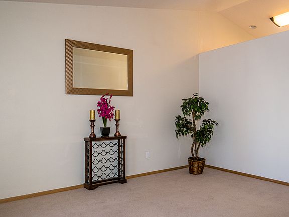 5th image of 12309 NE 40th Cir