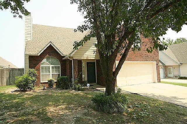 1st image of 4412 W Pittsburg St