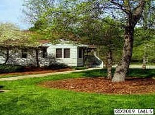 1020 Kenilworth Ct NW, Concord, NC 28027