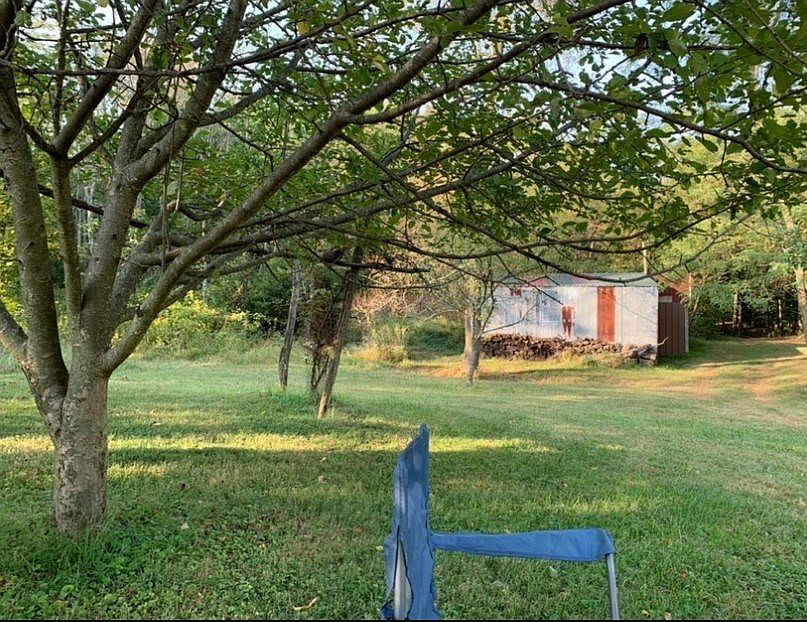 2nd image of 464 Waugh Road