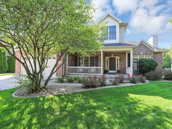 926 Heartland Dr, Yorkville, IL 60560