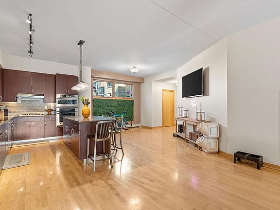 5th image of 401 N 2nd St Unit 504