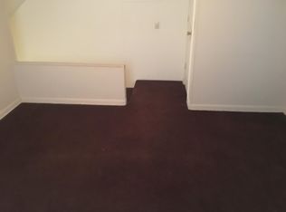 709 S Halleck St, Demotte, IN 46310