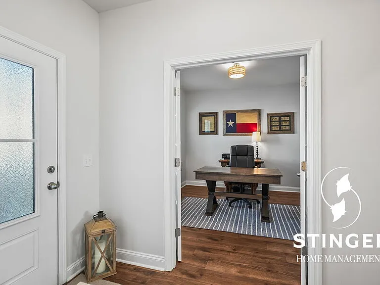 1174 Danner Dr — Photo 4