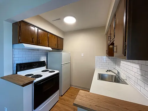 3306 Grand Ave Photo 1