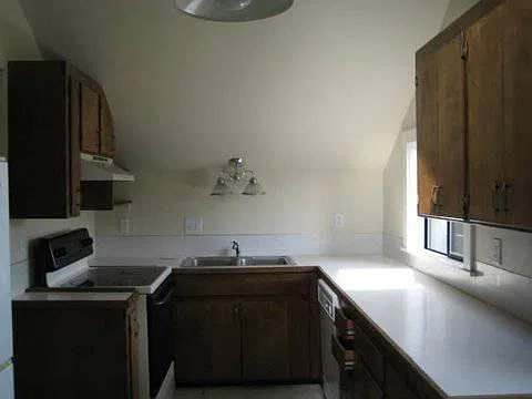 1 bed, 900 sqft, $2,000 — Photo 2