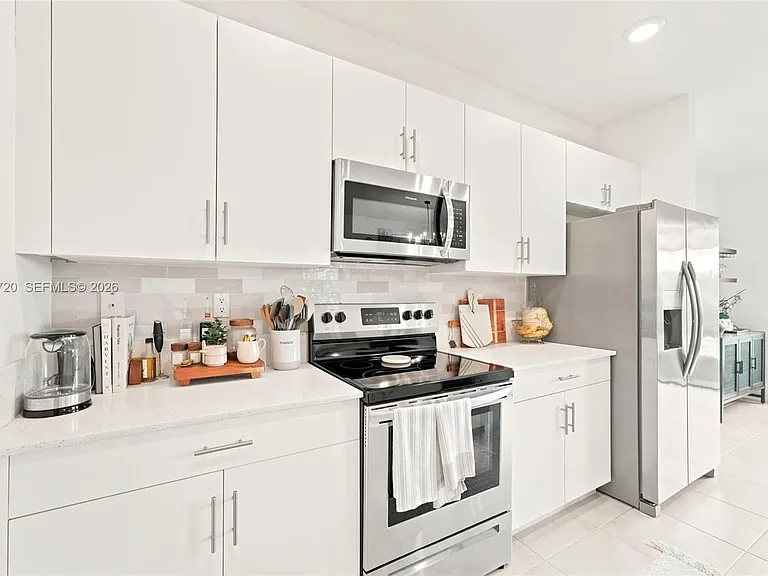 25540 SW 108th Ave — Photo 13