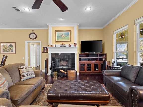 5th image of 5270 Saddle Ridge Ct