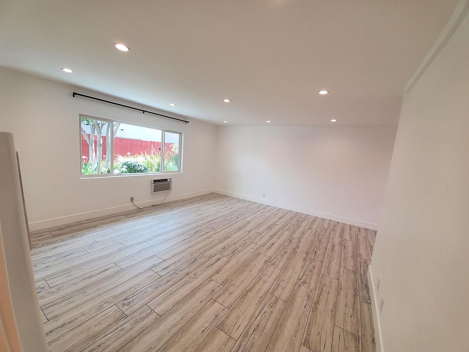 1st image of 1958 S Robertson Blvd #4