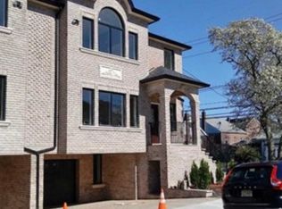 467 7th St, Fairview, NJ 07022