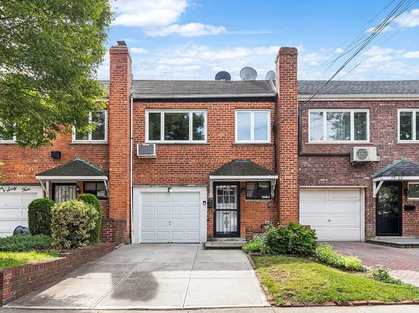 7962 68th Rd, Middle Village, NY 11379