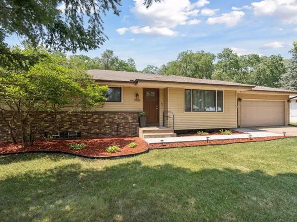 7836 Woodlawn Dr, Mounds View, MN 55112