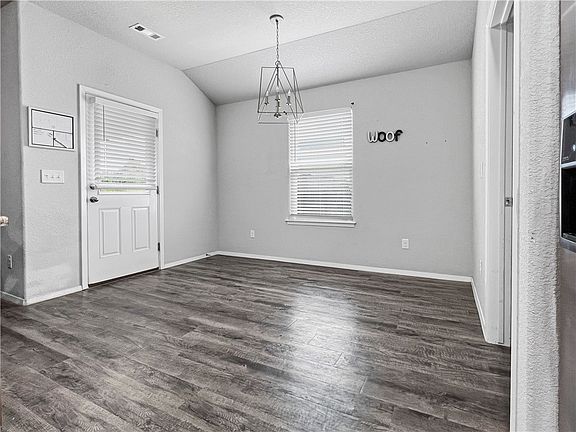 5th image of 808 NW 70th Ave