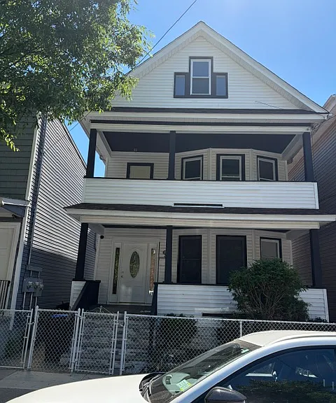 65 Gordon St #2 — Photo 1
