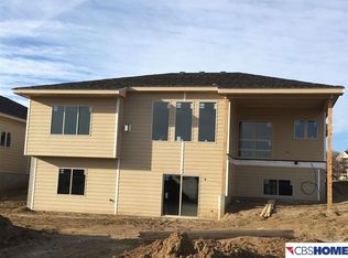 16359 Lothrop Cres, Omaha, NE 68116