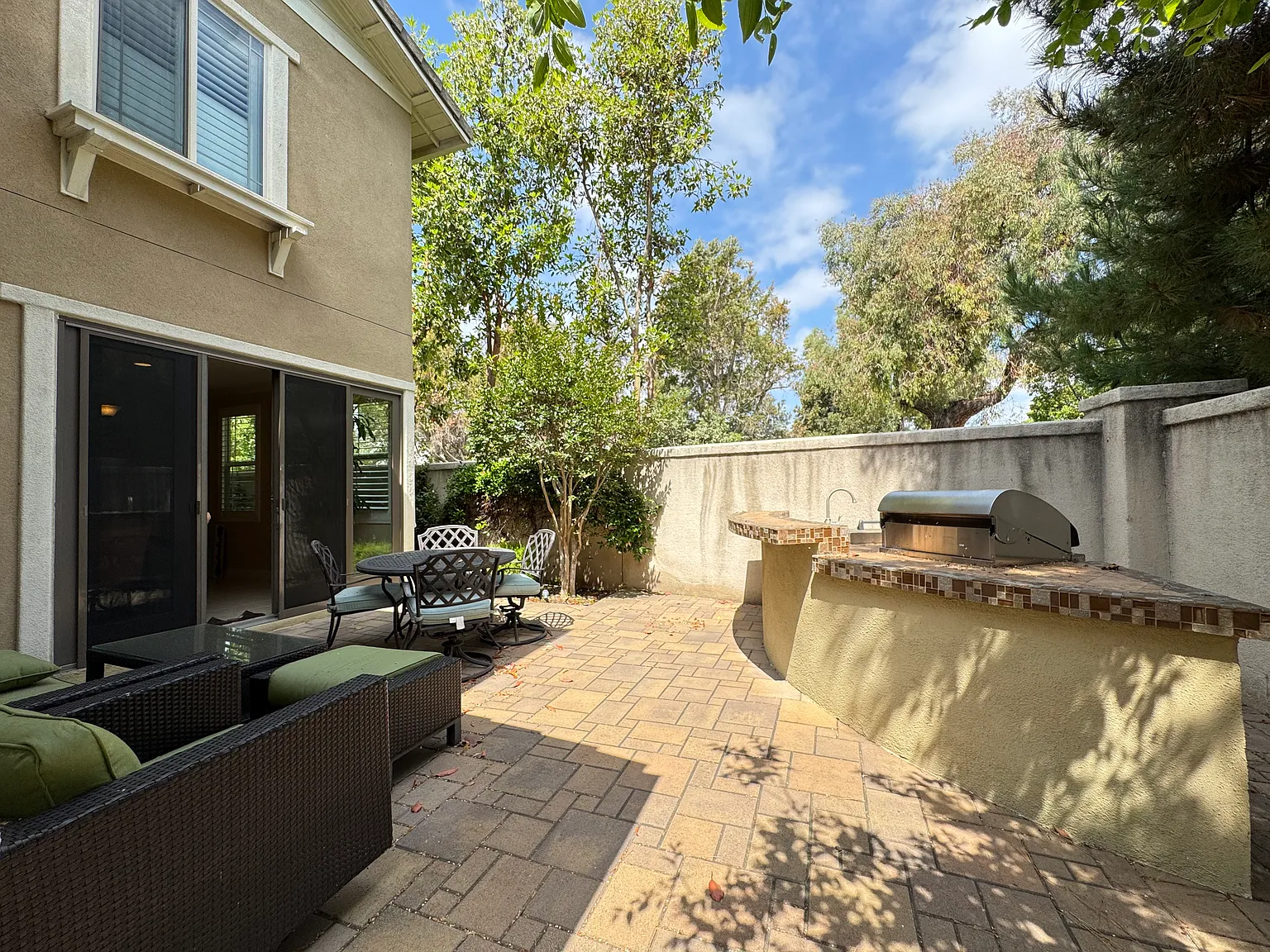 4 bed, 2628 sqft, $7,000 — Photo 2