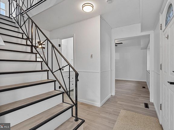 5th image of 8 Holton Ln