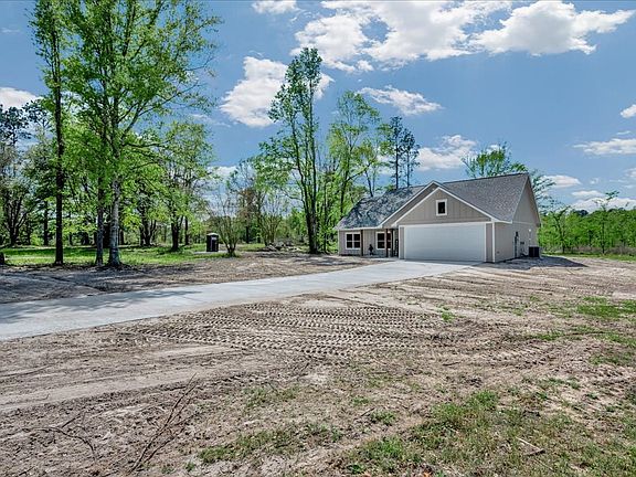 3rd image of 303 School Craft Rd