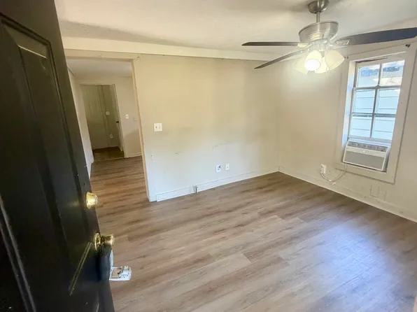 207 Cedar St, Lagrange, GA 30241