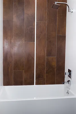 Rented by Manhattan Management LLC | media 43