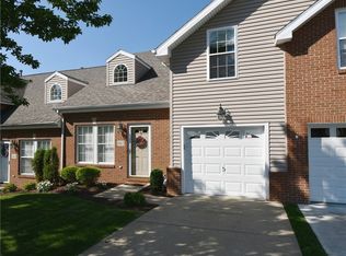 1065 Duncan Ln, Pittsburgh, PA 15236