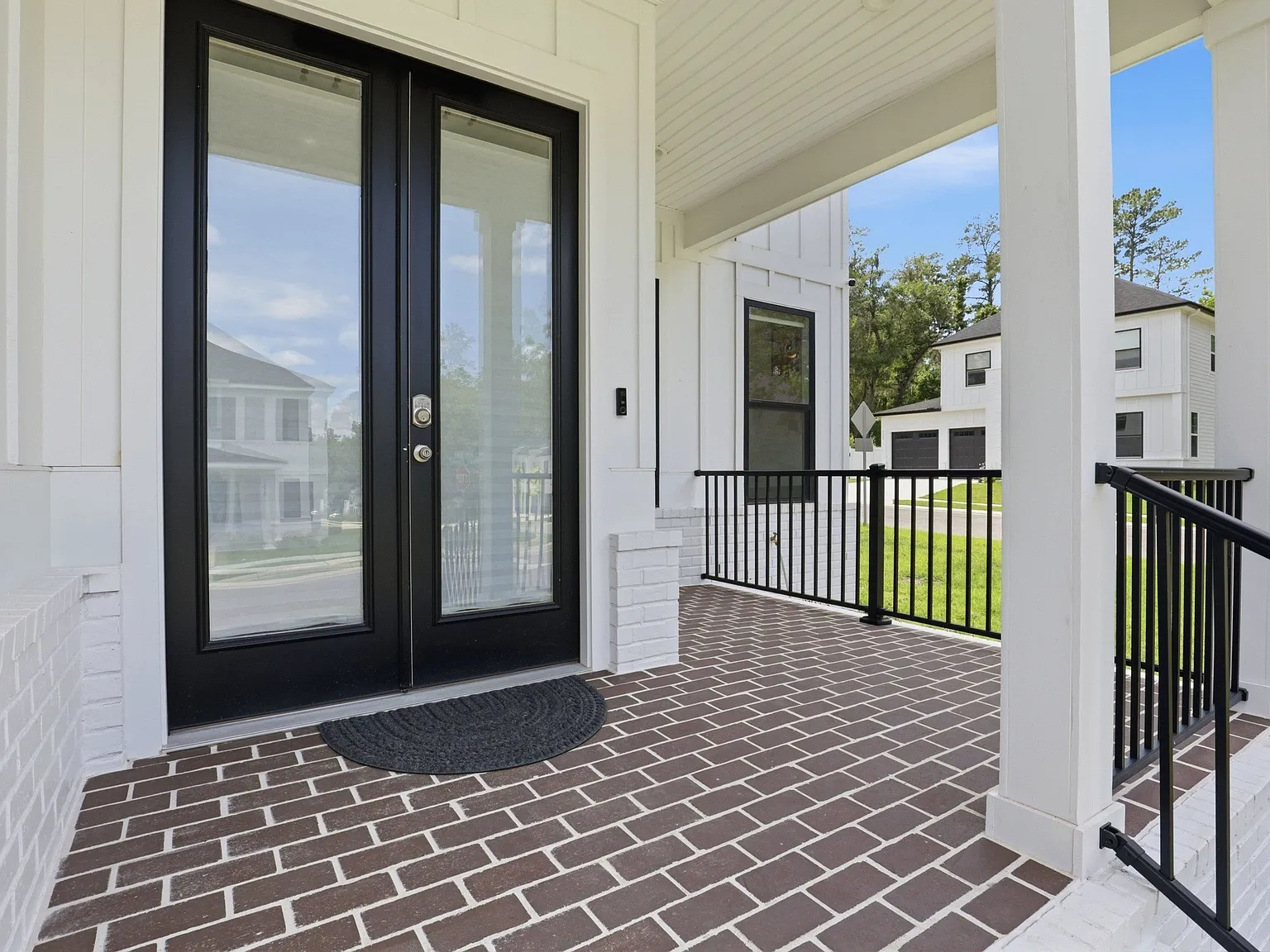 4 bed, 3.5 bath, 3049 sqft, $4,499 — Photo 3