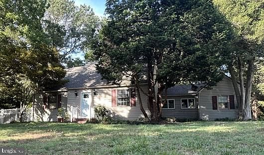1st image of 315 N Park Dr