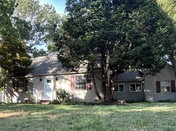 215 N Park Dr, Salisbury, MD 21804