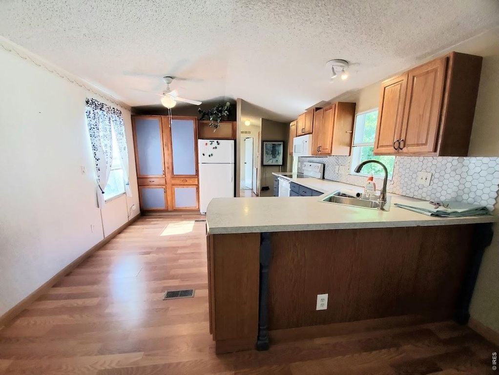 1166 Madison Ave #204