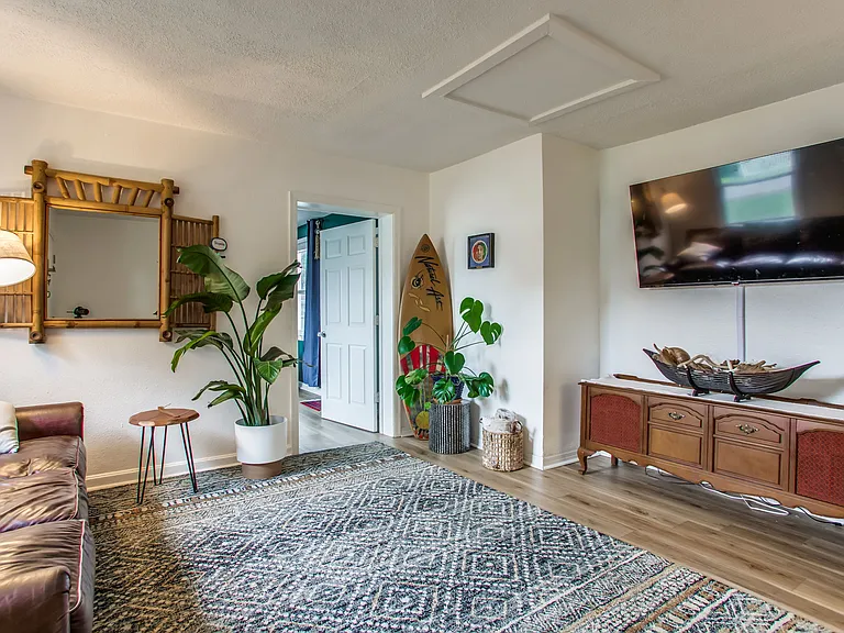 102 Alba Plena St — Photo 4